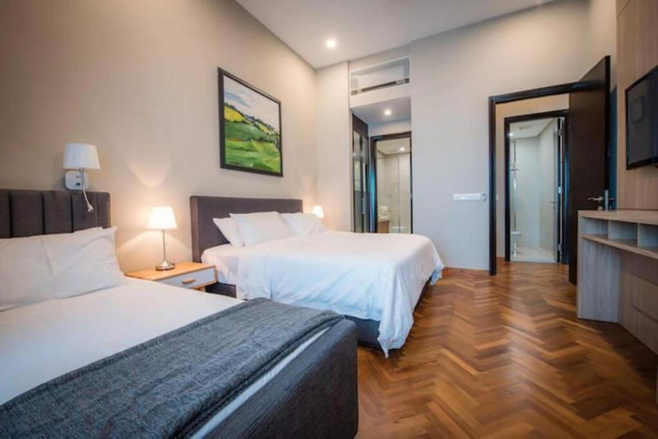 Tree Premier Suite Strait Quay Luxury Marina Suite Tanjung Tokong Экстерьер фото